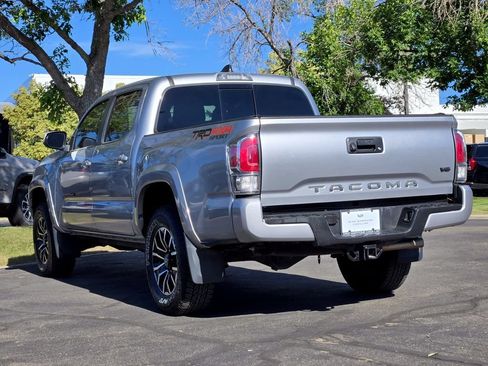 Used 2020 Toyota Tacoma TRD Sport AWD/4WD image 3