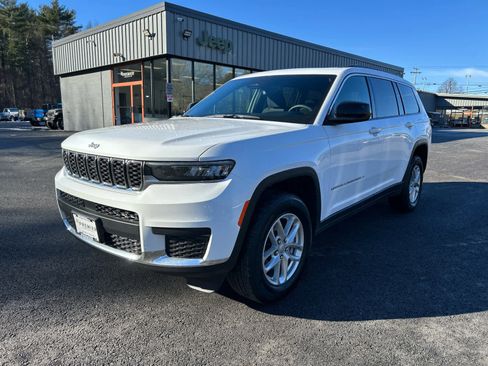 Used 2025 Jeep Grand Cherokee L Laredo w/ Luxury Tech Group I image 18