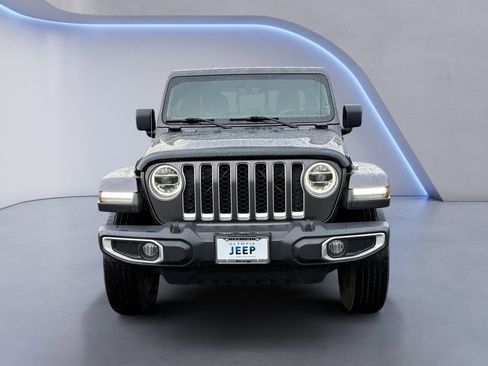 Used 2020 Jeep Gladiator Overland image 10