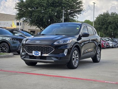 Used 2022 Ford Escape SEL w/ Technology Package image 3