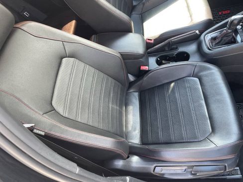 Used 2017 Volkswagen Jetta GLI FWD image 15