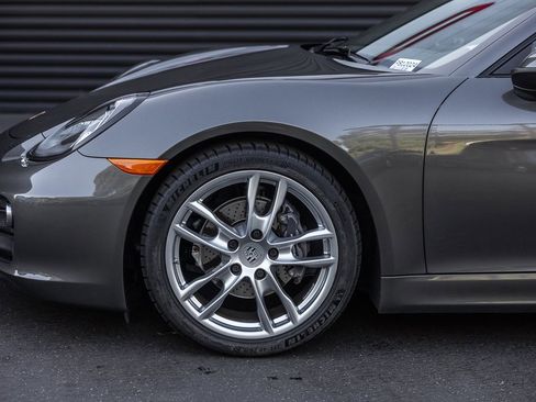 Certified 2016 Porsche Cayman image 11