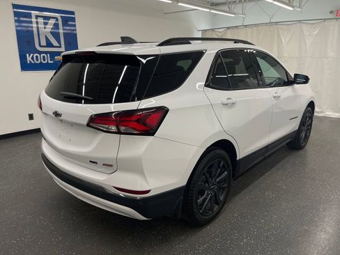 Used 2023 Chevrolet Equinox RS w/ LPO, Floor Liner Package AWD/4WD image 2