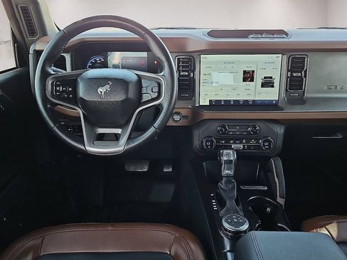 Used 2024 Ford Bronco Outer Banks AWD/4WD image 18