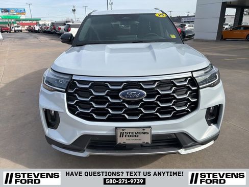 Used 2025 Ford Explorer Platinum w/ LUX Leather Package AWD/4WD image 5