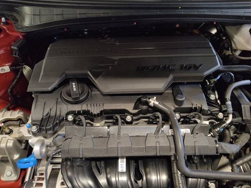 Used 2025 Hyundai Elantra Sport FWD image 30