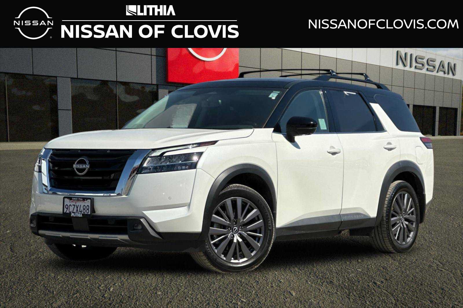 Certified 2022 Nissan Pathfinder SL w/ SL Premium Package FWD image 1