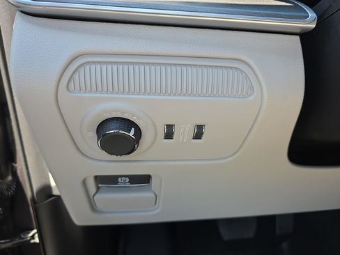 New 2026 Jeep Grand Wagoneer 4WD image 22