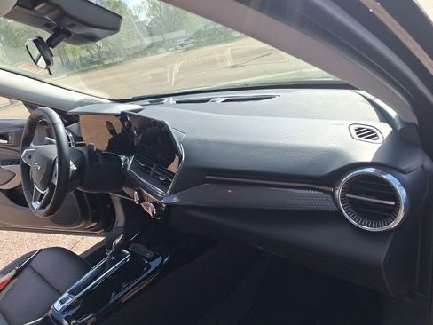 Used 2026 Chevrolet Trax ACTIV image 23