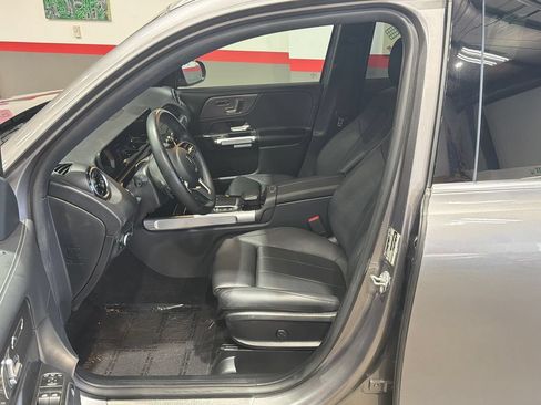 Used 2022 Mercedes-Benz GLB 250 4MATIC image 52