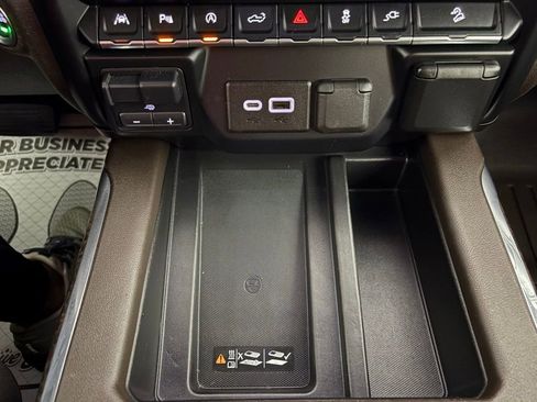 Used 2019 GMC Sierra 1500 Denali w/ Technology Package AWD/4WD image 34