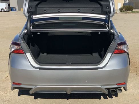 Used 2021 Toyota Camry SE w/ Convenience Package image 24