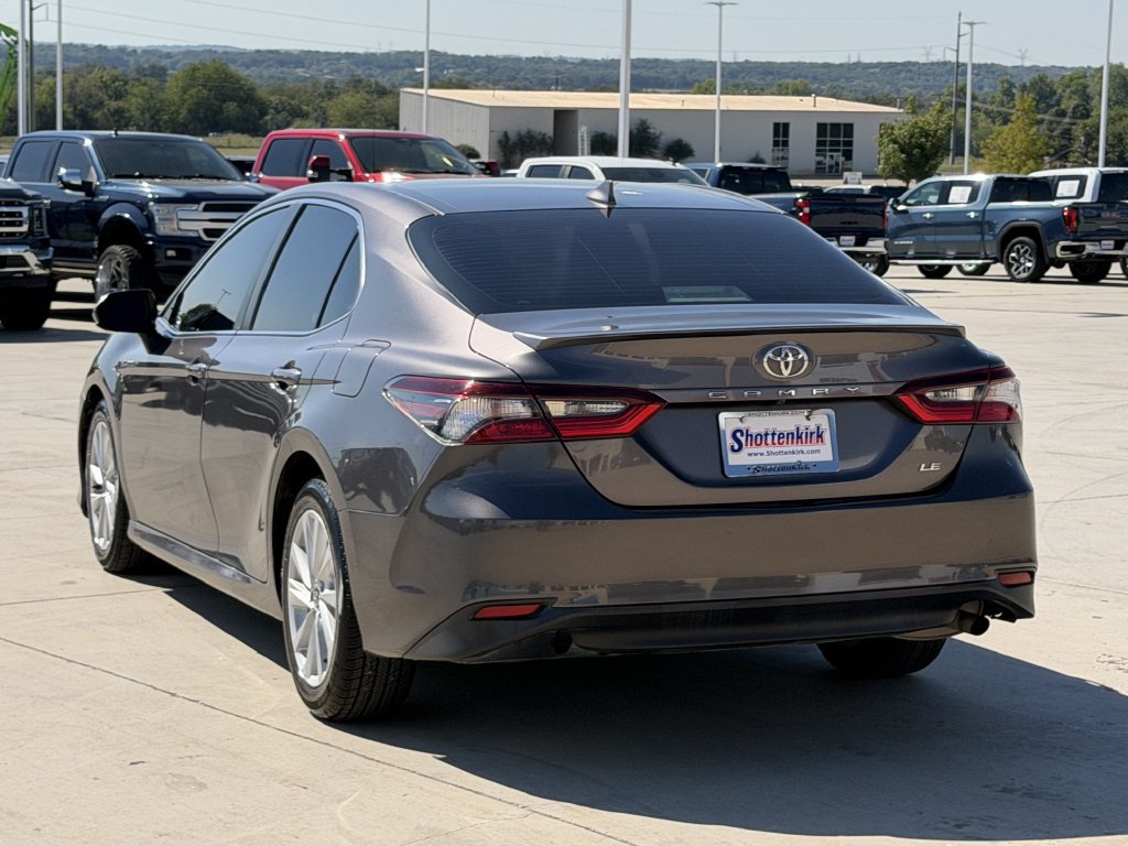 Used 2023 Toyota Camry LE FWD image 4