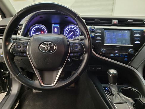 Used 2020 Toyota Camry SE image 22