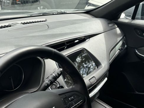 Used 2023 Cadillac XT4 Premium Luxury FWD image 36