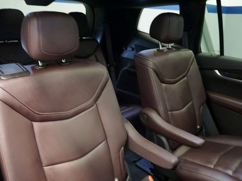 Certified 2023 Cadillac XT6 Premium Luxury w/ Technology Package image 15