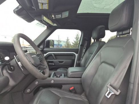 Used 2023 Land Rover Defender 110 V8 image 16