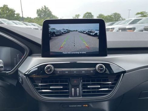 Certified 2023 Ford Escape Active AWD/4WD image 18