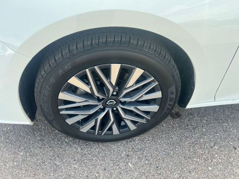 Used 2025 Hyundai Sonata SEL FWD image 30