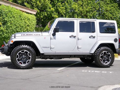 Used 2016 Jeep Wrangler Unlimited Rubicon image 3