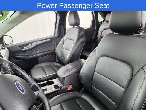 Used 2025 Ford Escape Platinum AWD/4WD image 10