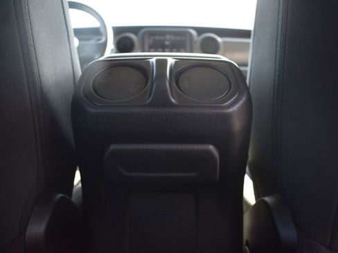 Used 2023 Jeep Wrangler Sport image 31