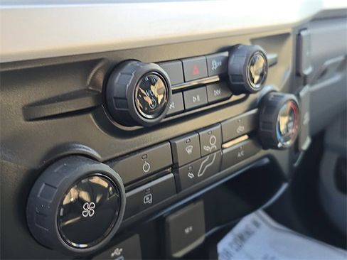 Used 2025 Ford F250 XLT image 22