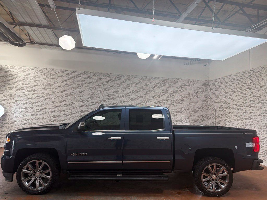 Used 2018 Chevrolet Silverado 1500 LTZ Z71 w/ Centennial Edition AWD/4WD image 4