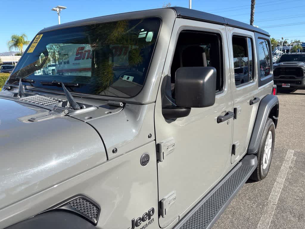 Used 2022 Jeep Wrangler Unlimited Sport AWD/4WD image 3