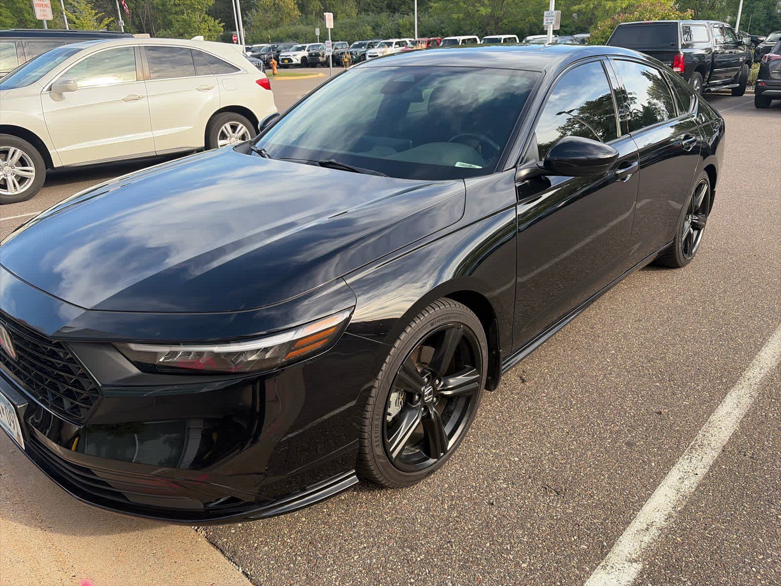 Used 2023 Honda Accord Sport image 3