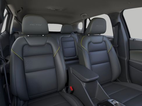New 2026 Chevrolet Trax ACTIV w/ Driver Confidence Package FWD image 16