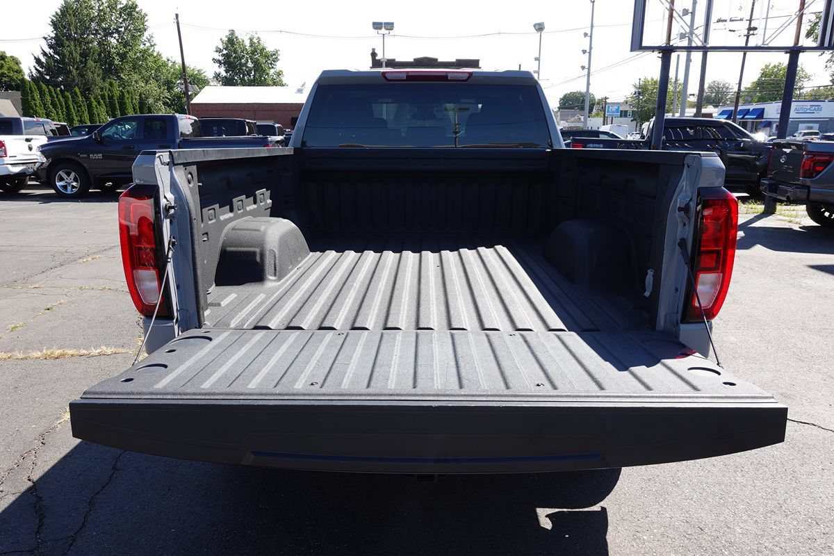 Used 2024 GMC Sierra 1500 Pro w/ Graphite Edition AWD/4WD image 24