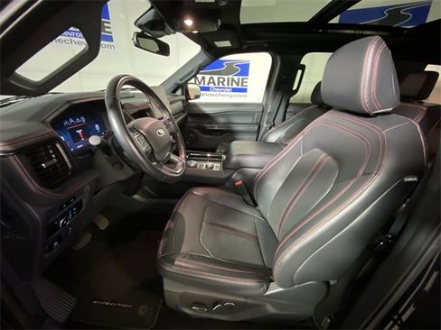 Used 2023 Ford Expedition Limited image 25