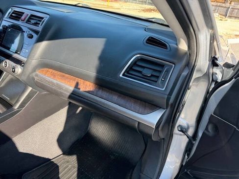Used 2016 Subaru Outback 2.5i Limited image 26