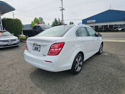 Used 2019 Chevrolet Sonic Premier FWD image 7
