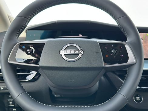 New 2025 Nissan Murano SL image 17