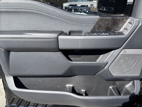 Used 2023 Ford F250 Lariat w/ Lariat Ultimate Package image 10