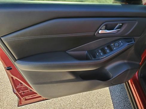 Certified 2024 Nissan Rogue SV w/ SV Premium Package image 16