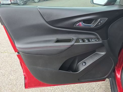 Certified 2024 Chevrolet Equinox RS image 24