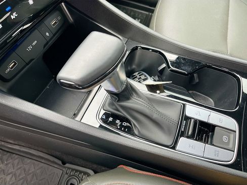 Used 2024 Hyundai Santa Cruz Limited image 17