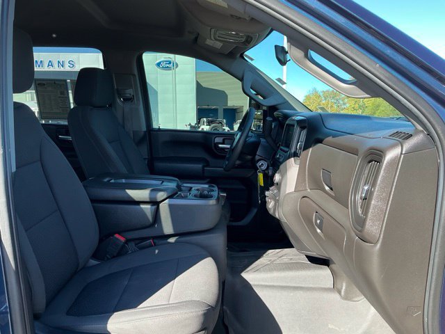 Used 2023 Chevrolet Silverado 2500 Custom w/ Gooseneck/5TH Wheel Package AWD/4WD image 27
