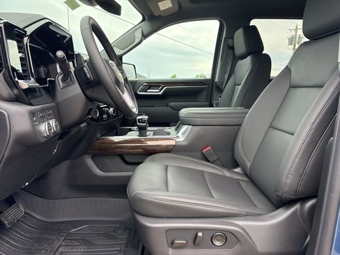 New 2026 GMC Sierra 1500 Elevation w/ Elevation Premium Package AWD/4WD image 14