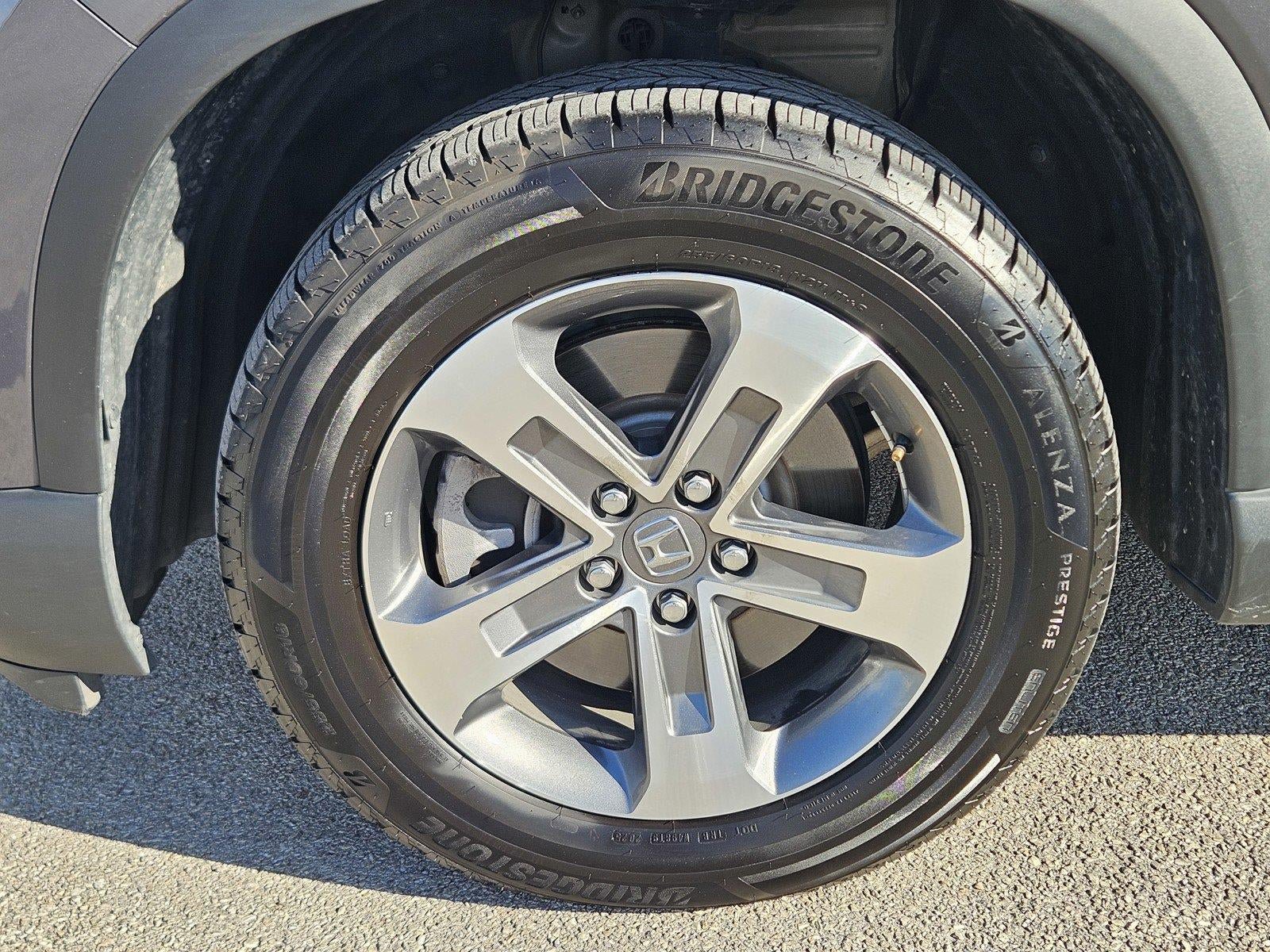 Used 2025 Honda Pilot EX-L image 9