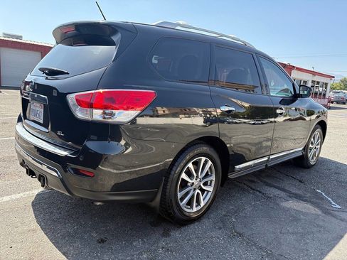 Used 2015 Nissan Pathfinder SL w/ SL Premium Package image 6