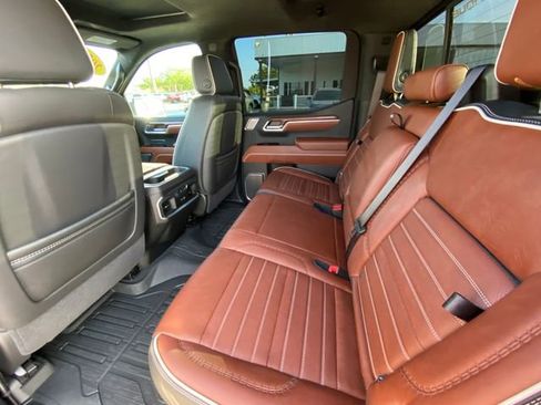 Used 2025 GMC Sierra 1500 Denali Ultimate AWD/4WD image 14