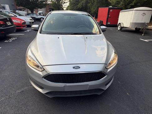 Used 2016 Ford Focus SE FWD image 10