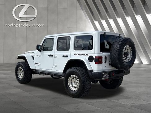 Used 2018 Jeep Wrangler Unlimited Rubicon AWD/4WD image 2