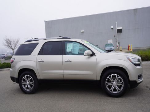 Used 2014 GMC Acadia SLT image 4