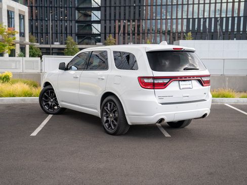 Used 2016 Dodge Durango R/T w/ Technology Group AWD/4WD image 3