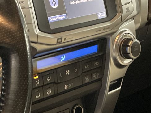 Used 2016 Toyota 4Runner Limited image 11